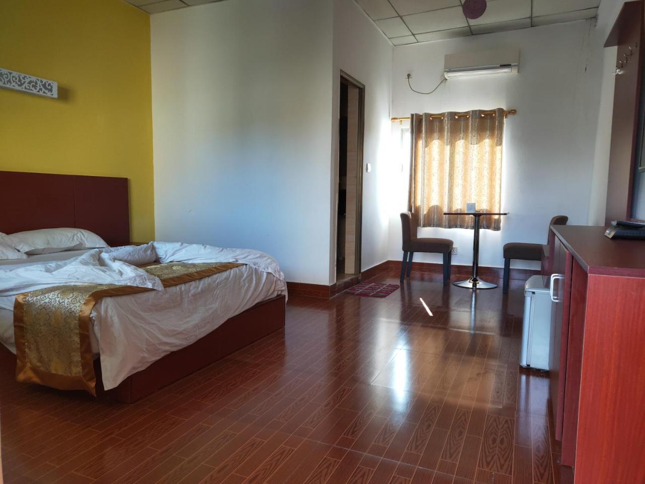 Chong Ti Hotel Dili Exterior foto