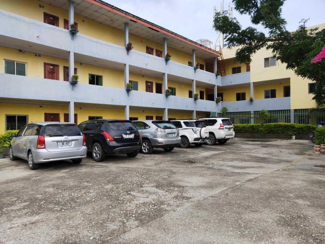 Chong Ti Hotel Dili Exterior foto